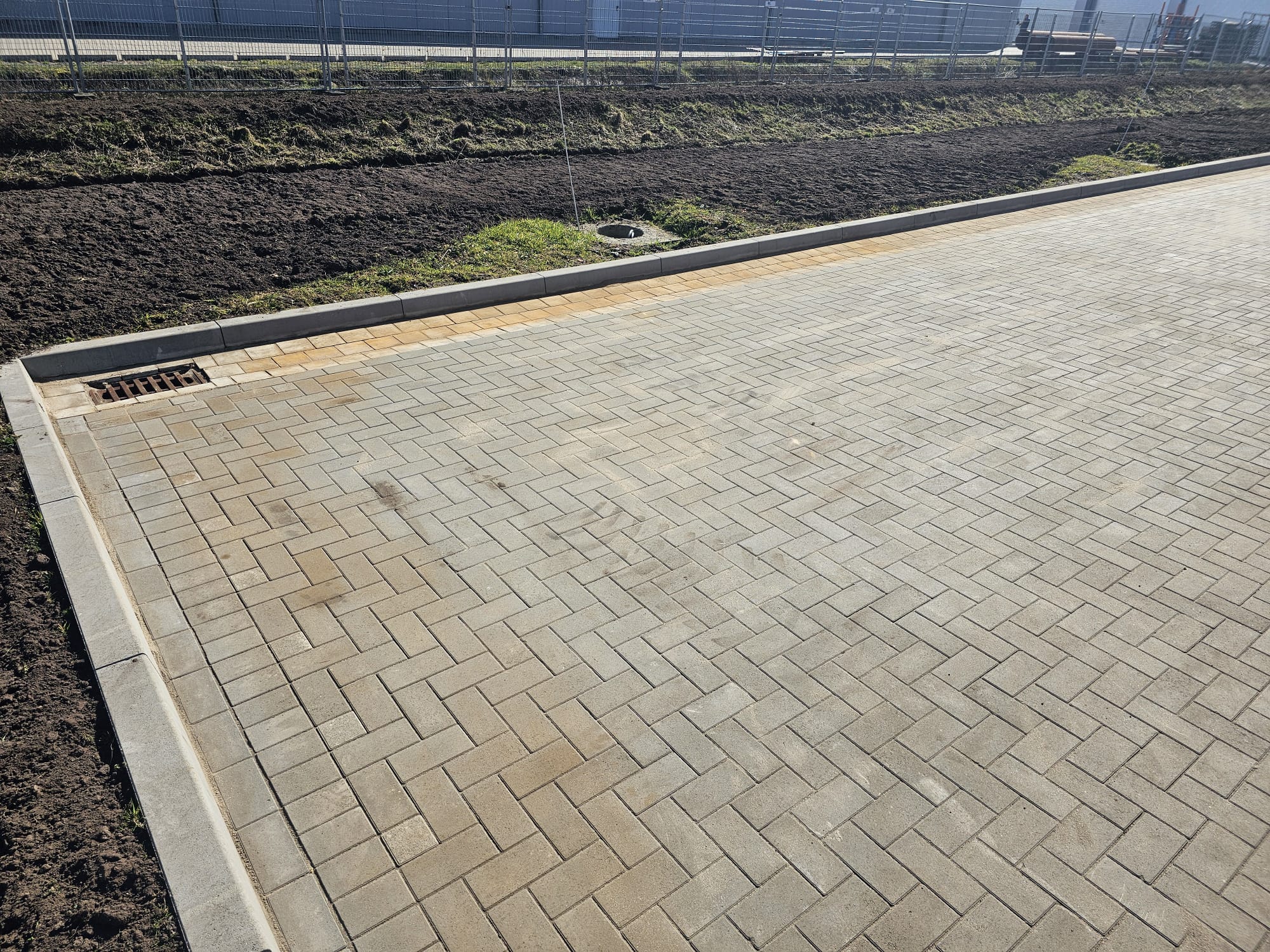 Pflasterarbeiten Herringbone beige